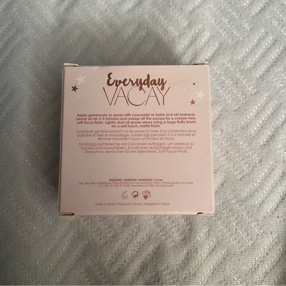 Ciate London Coconut Lightly Scented Setting Powder - Picture 3 of 9